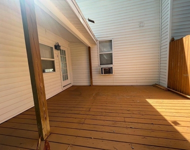 255 6th Avenue N - Photo Thumbnail 2