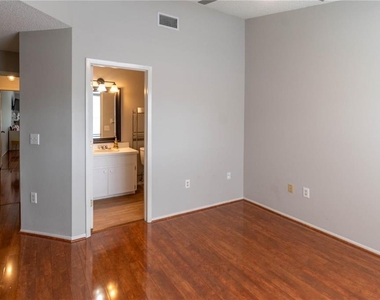 2897 Thaxton Drive - Photo Thumbnail 20