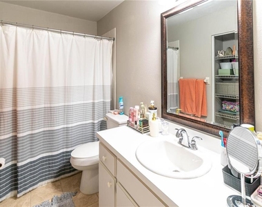 2897 Thaxton Drive - Photo Thumbnail 16