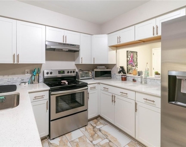 2897 Thaxton Drive - Photo Thumbnail 3