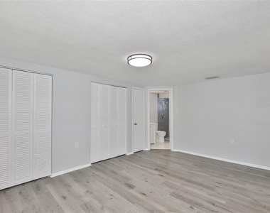 5637 Golden Nugget Drive - Photo Thumbnail 19