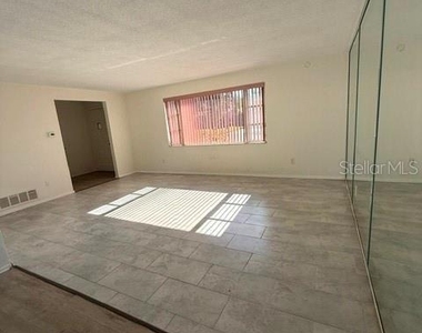 1884 Yale Drive - Photo Thumbnail 21