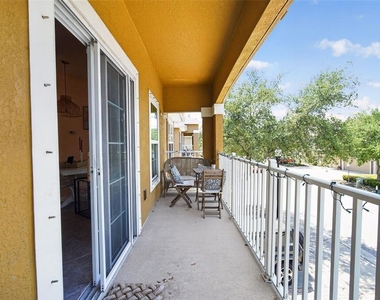 7001 Interbay Boulevard - Photo Thumbnail 4