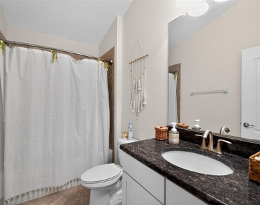 7001 Interbay Boulevard - Photo Thumbnail 24