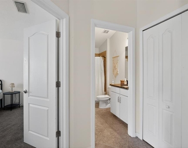 7001 Interbay Boulevard - Photo Thumbnail 28