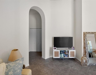 7001 Interbay Boulevard - Photo Thumbnail 7
