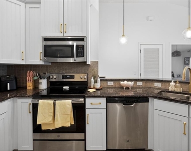 7001 Interbay Boulevard - Photo Thumbnail 10