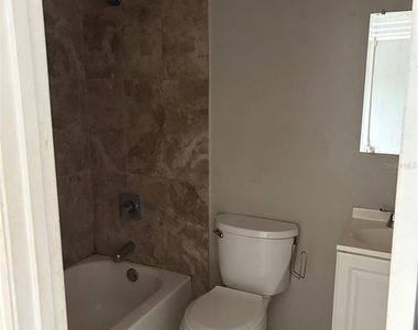 14854 17th Street - Photo Thumbnail 6