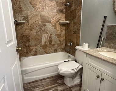 5435 Tangerine Drive - Photo Thumbnail 5