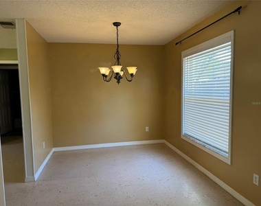 5435 Tangerine Drive - Photo Thumbnail 9