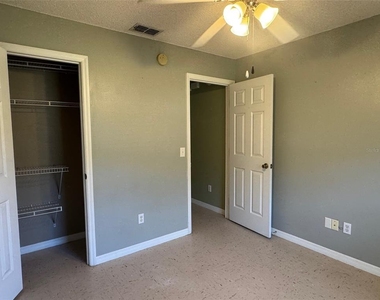 5435 Tangerine Drive - Photo Thumbnail 7
