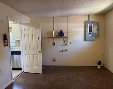 5435 Tangerine Drive - Photo Thumbnail 10