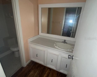 6301 Newtown Circle - Photo Thumbnail 1