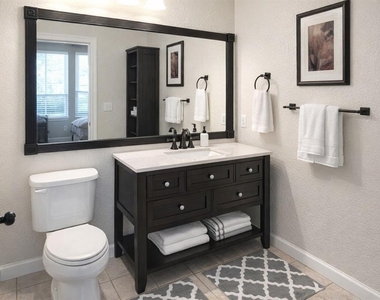 617 Island Place Way - Photo Thumbnail 9