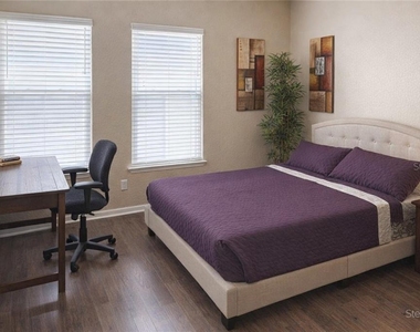 617 Island Place Way - Photo Thumbnail 11