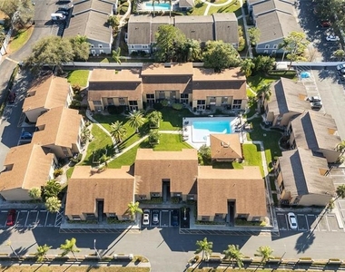 1589 Greenlea Drive - Photo Thumbnail 1