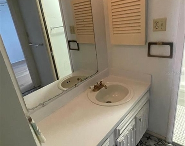 1589 Greenlea Drive - Photo Thumbnail 11