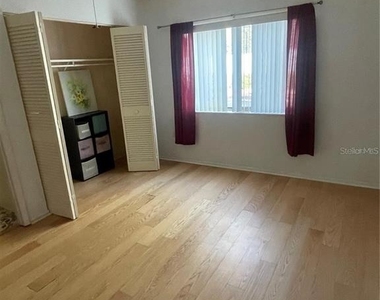 1589 Greenlea Drive - Photo Thumbnail 12