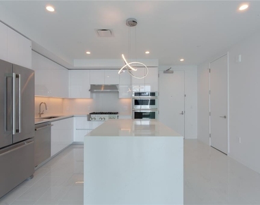 400 Central Avenue - Photo Thumbnail 4