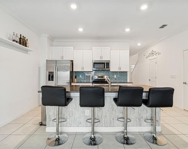 21818 Lyonia Lane - Photo Thumbnail 4