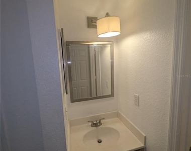 4015 Venetian Bay Drive - Photo Thumbnail 14