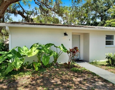 1187 Bass Boulevard - Photo Thumbnail 2