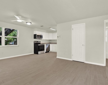 1187 Bass Boulevard - Photo Thumbnail 17