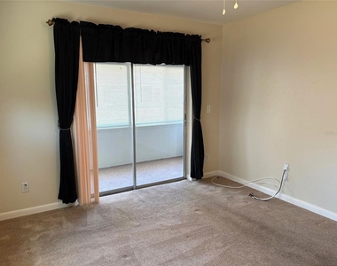 2202 Clubhouse Drive - Photo Thumbnail 10