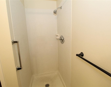 2202 Clubhouse Drive - Photo Thumbnail 18