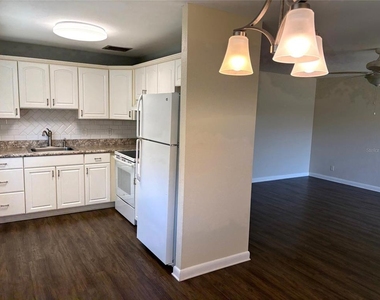 2202 Clubhouse Drive - Photo Thumbnail 6