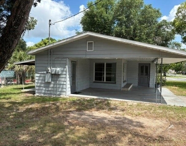 5441 6th Street - Photo Thumbnail 2