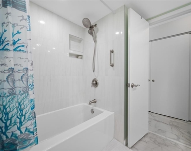 121 Island Way - Photo Thumbnail 26