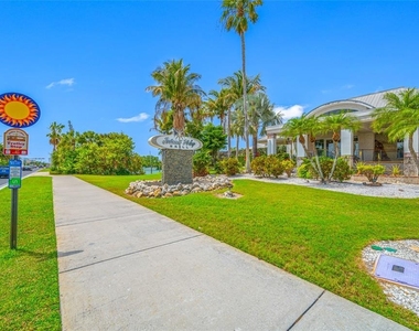 121 Island Way - Photo Thumbnail 47