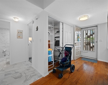 121 Island Way - Photo Thumbnail 27