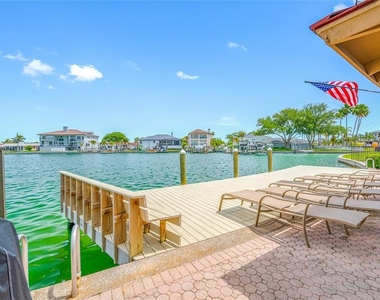 121 Island Way - Photo Thumbnail 40