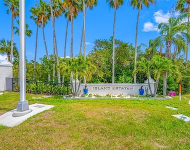 121 Island Way - Photo Thumbnail 46
