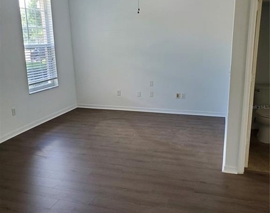 1411 Sedgwick Drive - Photo Thumbnail 8