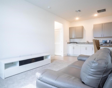 12506 Westhaven Oak Drive - Photo Thumbnail 4