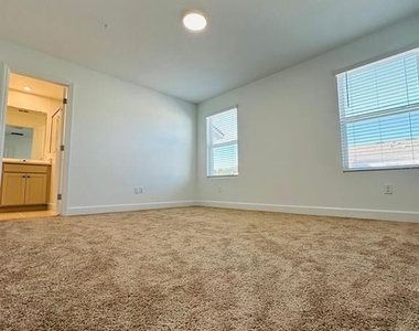 7846 Clove Hitch Way - Photo Thumbnail 18