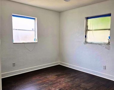 5210 Dr Martin Luther King Jr St N Street - Photo Thumbnail 10