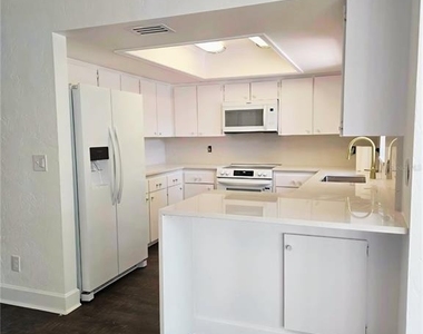 5210 Dr Martin Luther King Jr St N Street - Photo Thumbnail 6
