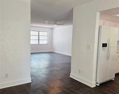 5210 Dr Martin Luther King Jr St N Street - Photo Thumbnail 3