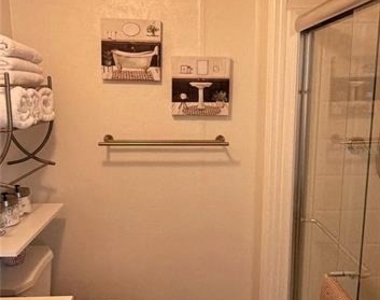 161 Greenview Drive - Photo Thumbnail 11