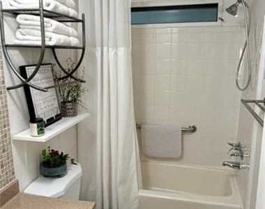 161 Greenview Drive - Photo Thumbnail 9