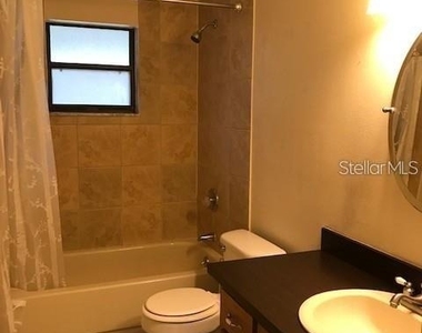 3026 Ne 39 Place - Photo Thumbnail 8