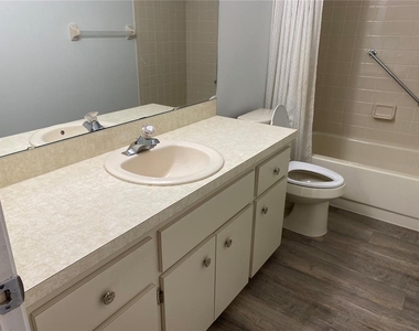 8666 Sw 92nd Lane - Photo Thumbnail 15