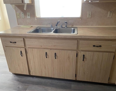 8666 Sw 92nd Lane - Photo Thumbnail 7