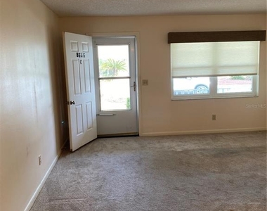8666 Sw 92nd Lane - Photo Thumbnail 2