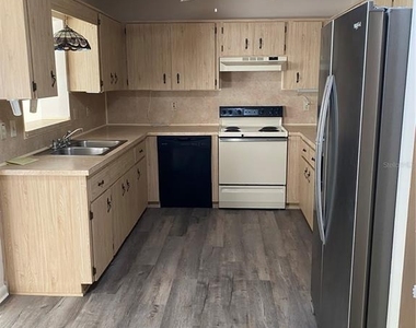 8666 Sw 92nd Lane - Photo Thumbnail 7