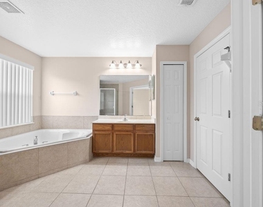 12948 Moss Park Ridge Drive - Photo Thumbnail 29